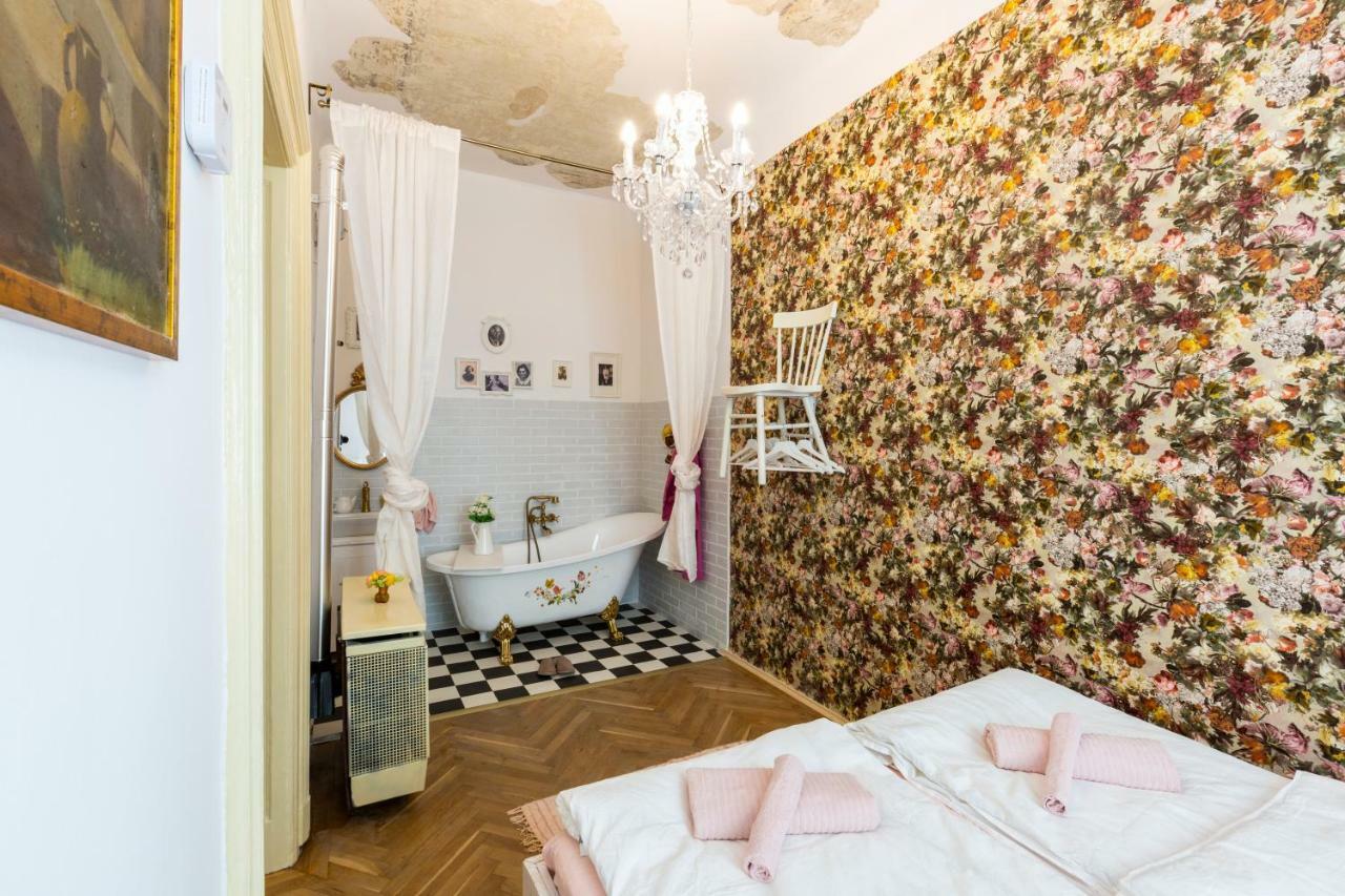 Vintage Home In The Center Budapest Exteriör bild